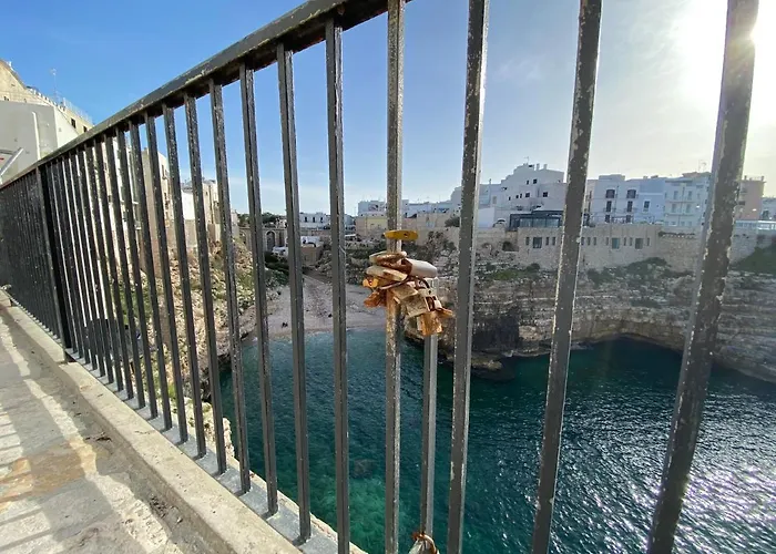 Amare Polignano 住宿加早餐酒店 滨海波利尼亚诺